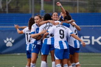 Celebración espanyolista del gol de Mar Torras